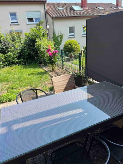 Reiheneckhaus Mit Garten Und Terasse Tettnang Bagian luar foto