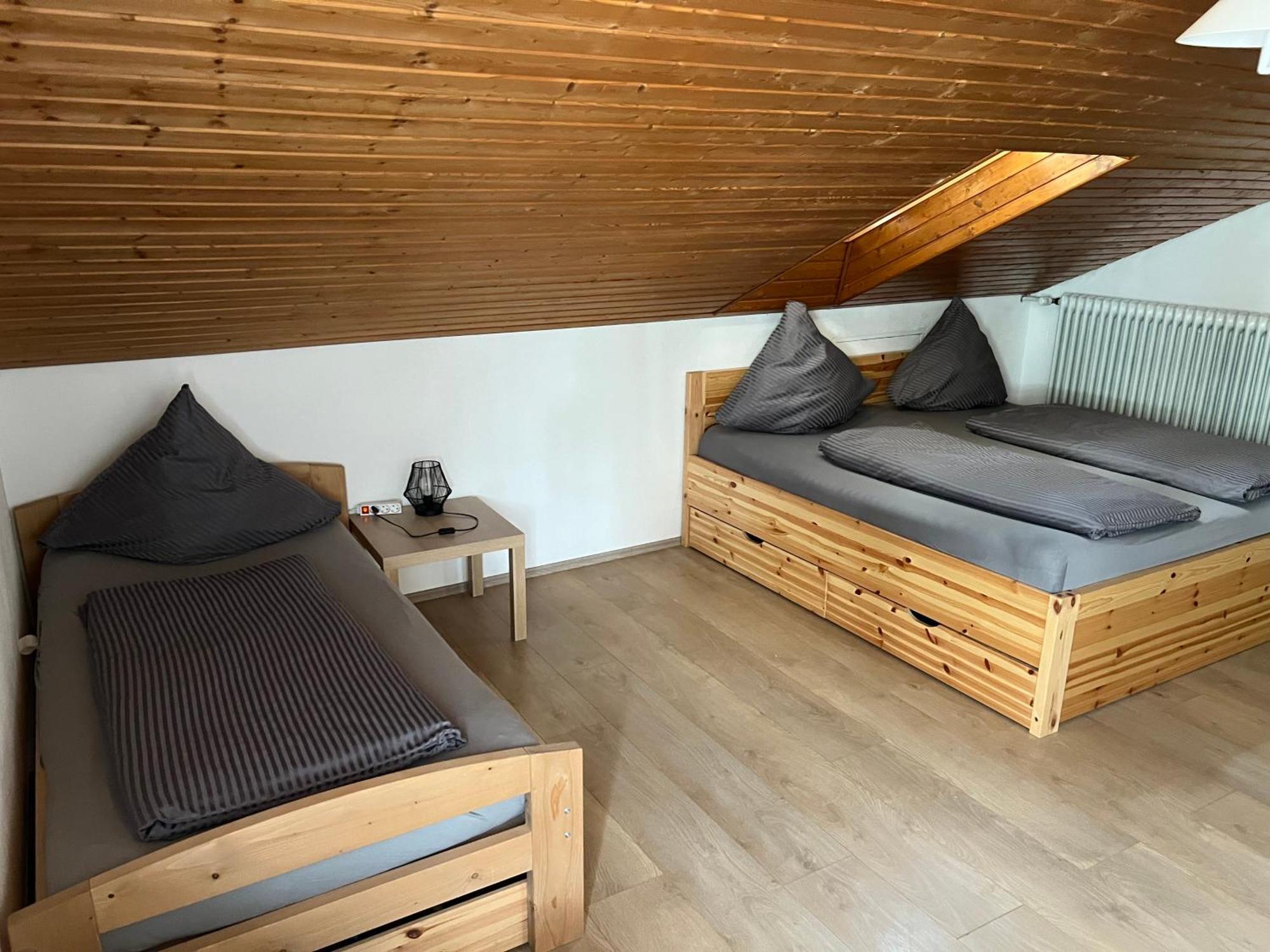 Reiheneckhaus Mit Garten Und Terasse Tettnang Bagian luar foto